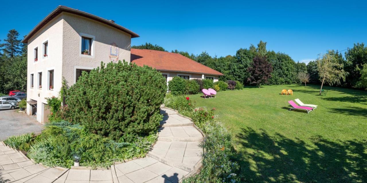 La Combe Fleurie Appartements&chambres *