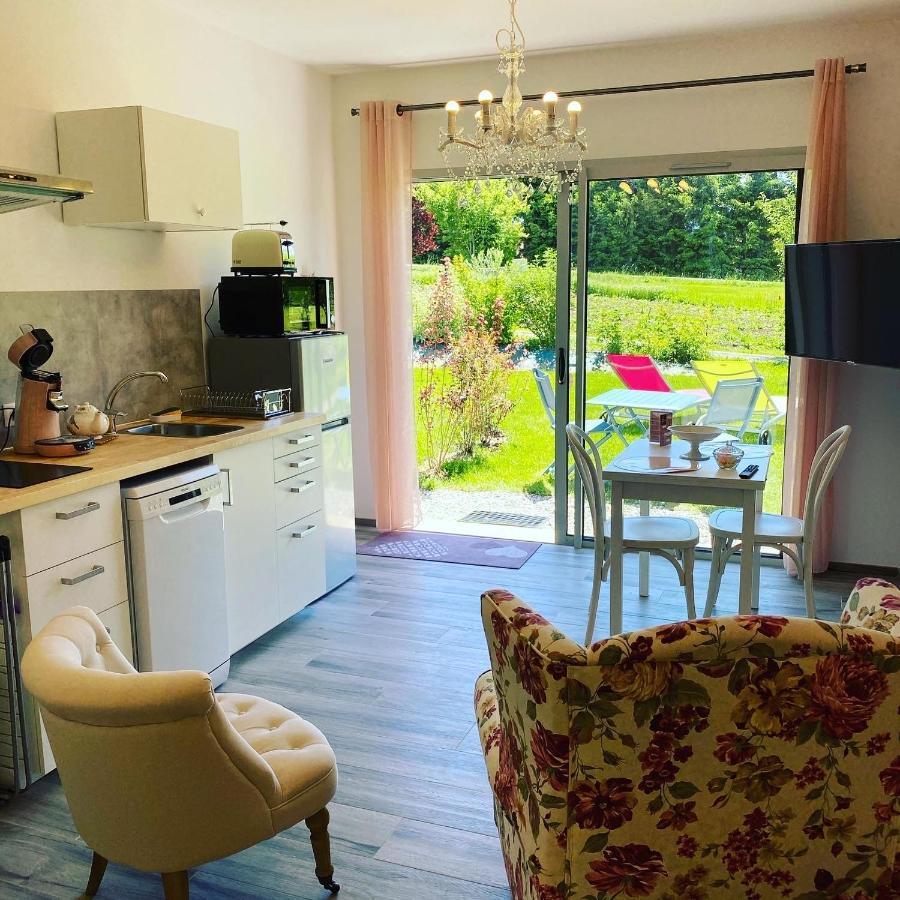 La Combe Fleurie Appartements&chambres Couette-café Saint-Bonnet-en-Champsaur